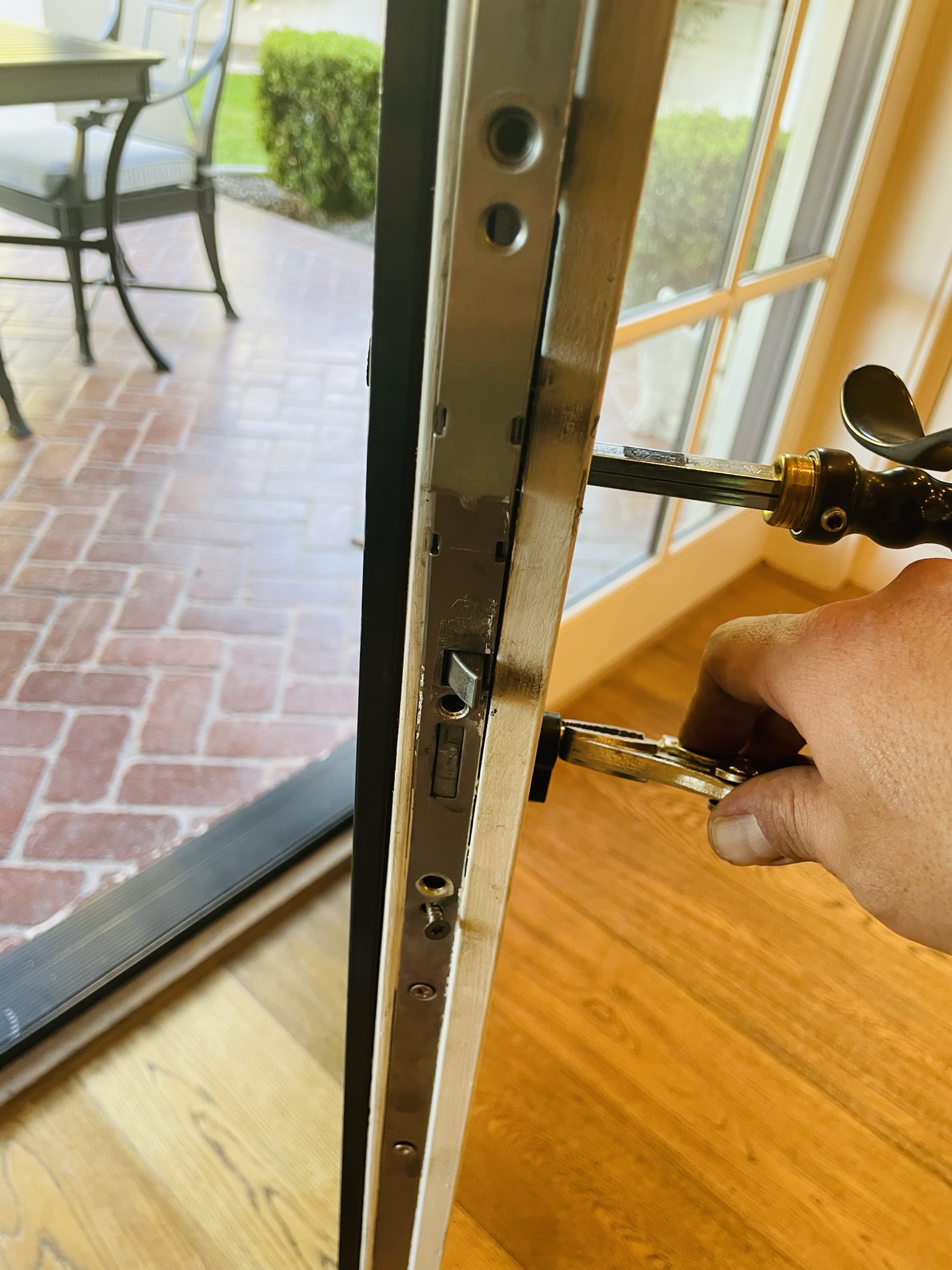 locksmith near me for door lock repair